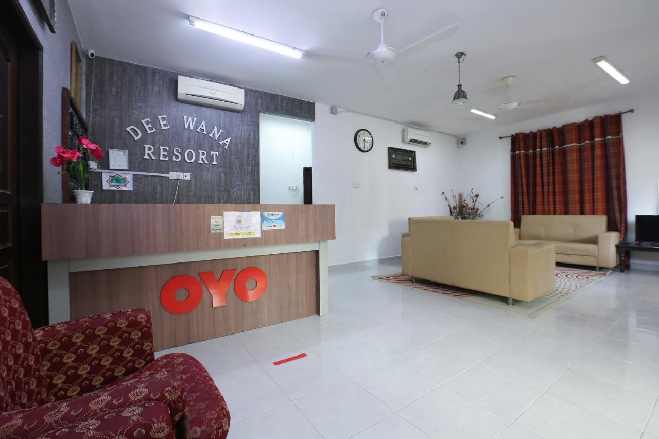 Oyo 8966 Dee Wana Resort 1 パシール・プトゥ エクステリア 写真
